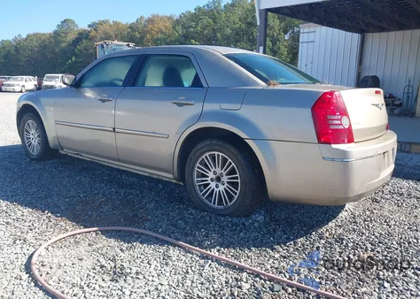 2009 Chrysler 300 Touring из США, поврежденный, VIN 2C3KA53V19H591415